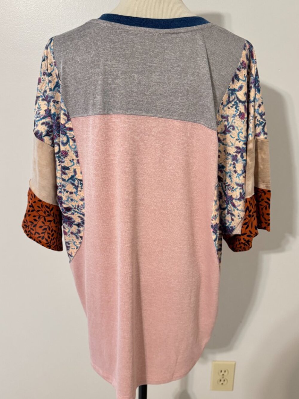 KORI NWT Mixed Print Pieced Top - Picture 3 of 8